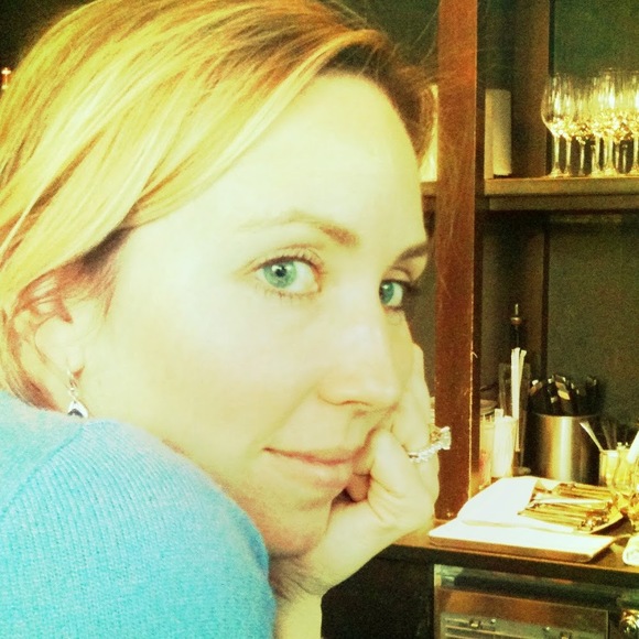 Meet your Posher, Lucia - Picture 1 of 1